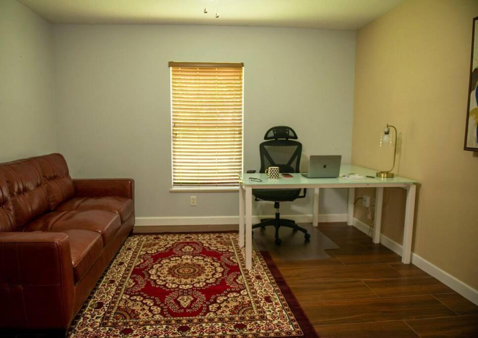 Charming vacation home in Port St Lucie. Port St. Lucie Buitenkant foto