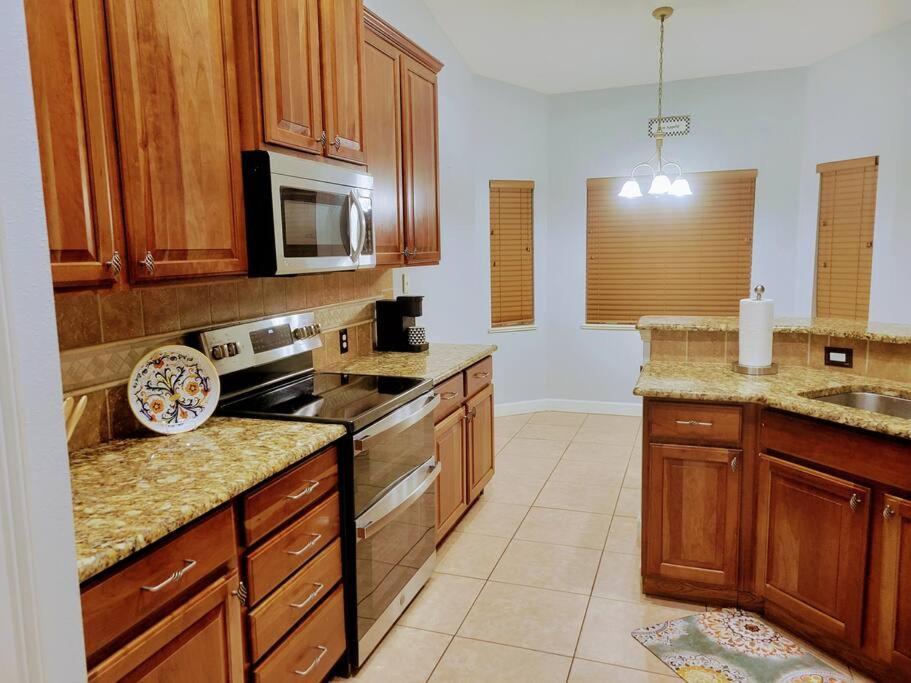 Charming vacation home in Port St Lucie. Port St. Lucie Buitenkant foto