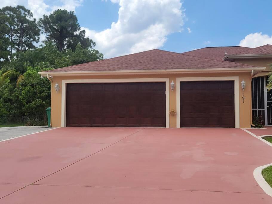 Charming vacation home in Port St Lucie. Port St. Lucie Buitenkant foto